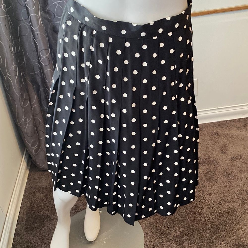 Casablanca Vintage Black/White Polka-dot pleated skirt, size 10